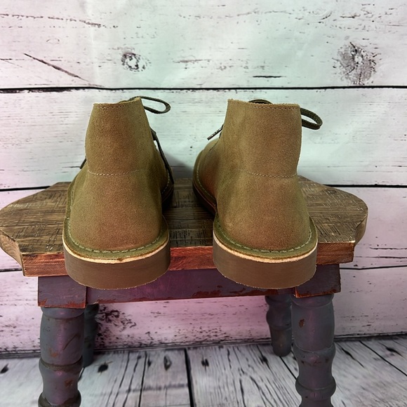 CLARKS Bushacre 2 Chukka Boot Size 9 Wide Taupe Distressed NEW IN BOX - Picture 5 of 7
